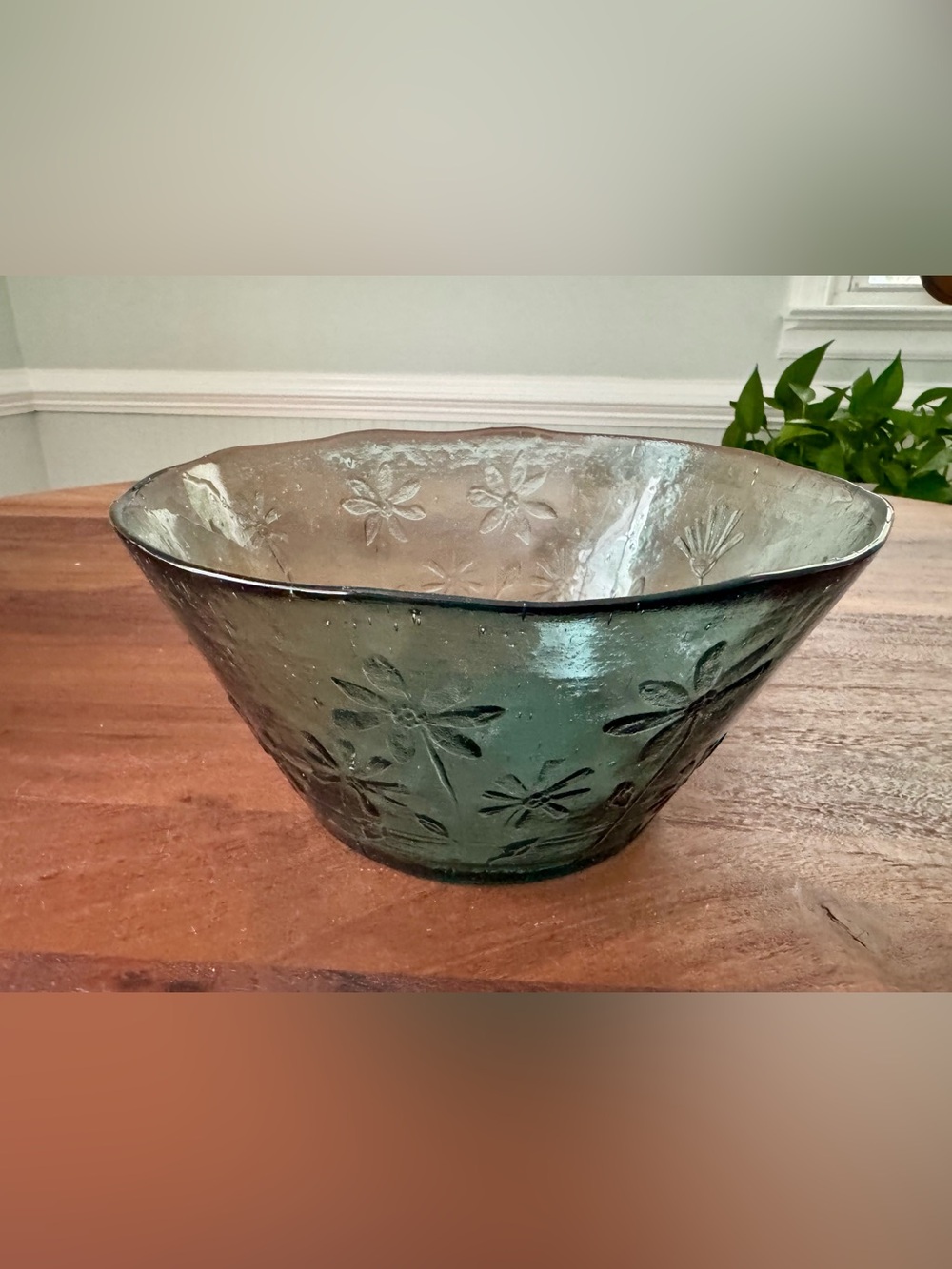 TAG Bubble Glassware Collection 10” Serving Bowl Flowers Retro Aqua Green